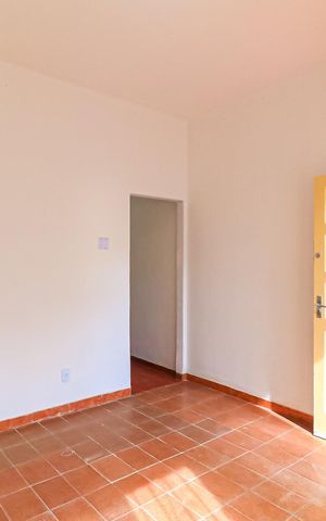 Casa para alugar com 86m², 1 quarto e sem vaga Casa para alugar com 86m², 1 quarto e sem vagaSala