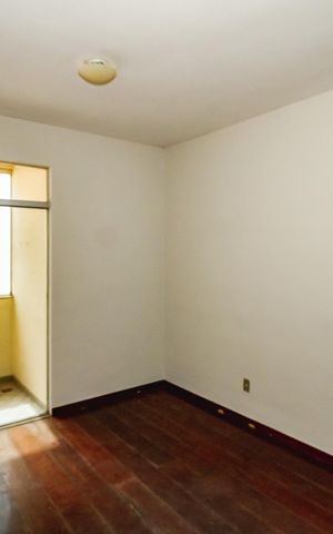 Apartamento à venda com 67m², 2 quartos e 1 vagaSala