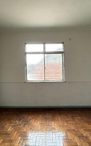 Casa à venda com 60m², 2 quartos e sem vagaSala