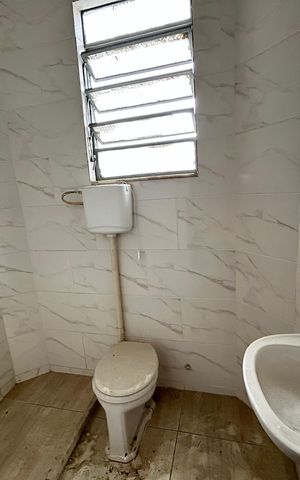 Casa à venda com 60m², 2 quartos e sem vagaBanheiro