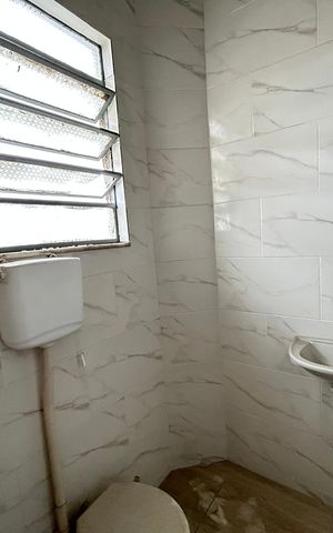 Casa à venda com 60m², 2 quartos e sem vagaBanheiro
