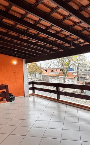 Casa para alugar com 140m², 3 quartos e 1 vaga Casa para alugar com 140m², 3 quartos e 1 vagaVaranda