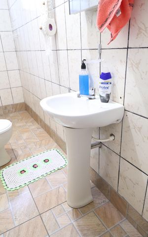 Casa para alugar com 150m², 3 quartos e 3 vagasBanheiro Social