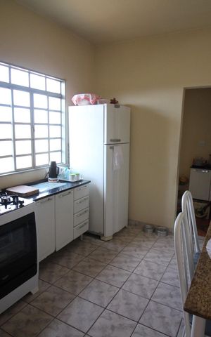 Casa à venda com 600m², 2 quartos e 1 vagaCozinha