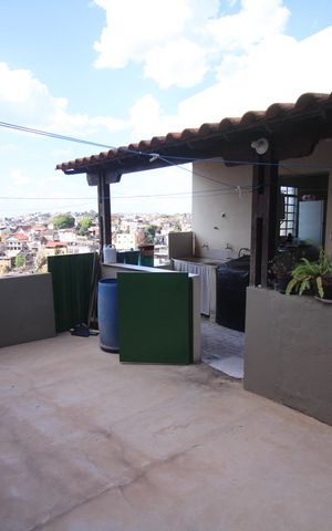 Casa à venda com 600m², 2 quartos e 1 vagaQuintal