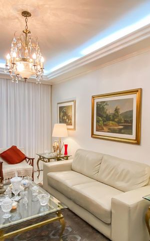 Casa à venda com 145m², 3 quartos e 2 vagas Casa à venda com 145m², 3 quartos e 2 vagasSala
