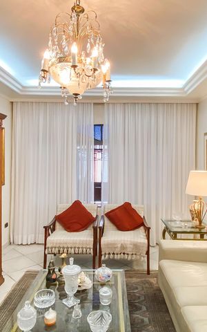 Casa à venda com 145m², 3 quartos e 2 vagas Casa à venda com 145m², 3 quartos e 2 vagasSala