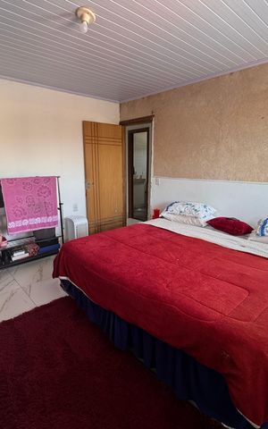 Casa à venda com 210m², 4 quartos e 4 vagas
