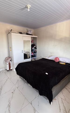 Casa à venda com 210m², 4 quartos e 4 vagas