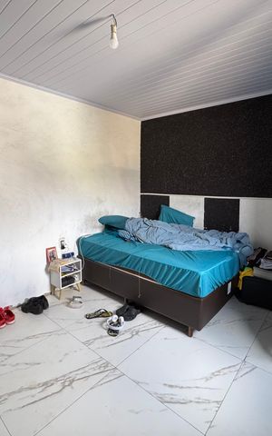 Casa à venda com 210m², 4 quartos e 4 vagas