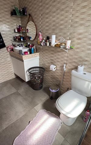 Casa à venda com 210m², 4 quartos e 4 vagas
