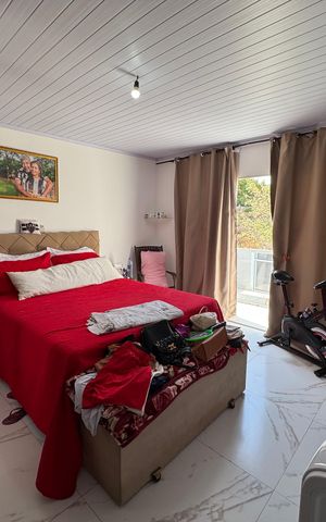 Casa à venda com 210m², 4 quartos e 4 vagas
