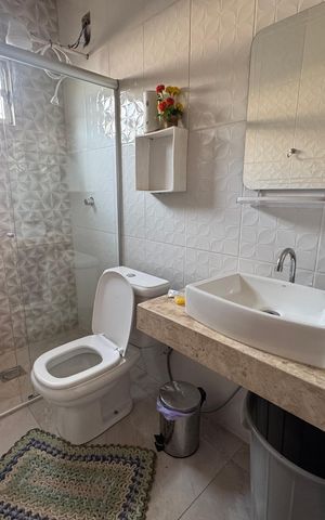 Casa à venda com 210m², 4 quartos e 4 vagas
