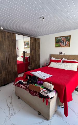 Casa à venda com 210m², 4 quartos e 4 vagas