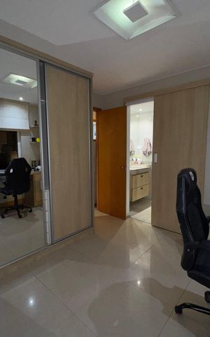 Apartamento à venda com 147m², 4 quartos e 2 vagasQuarto 2