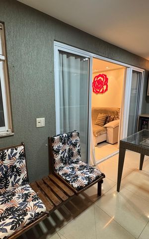 Apartamento à venda com 147m², 4 quartos e 2 vagasVaranda