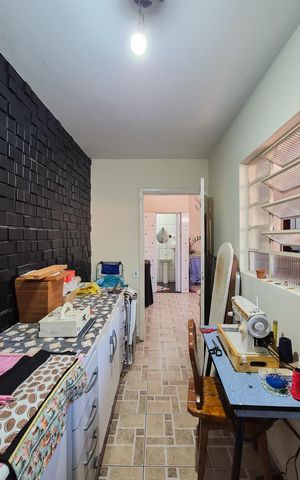 Casa à venda com 157m², 2 quartos e 3 vagasQuarto de Serviço