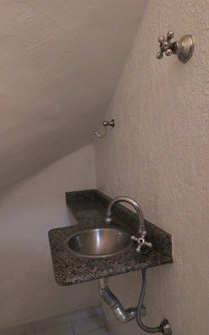 Casa para alugar com 90m², 2 quartos e 1 vagaLavabo