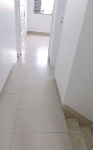 Casa para alugar com 90m², 2 quartos e 1 vagaCorredor