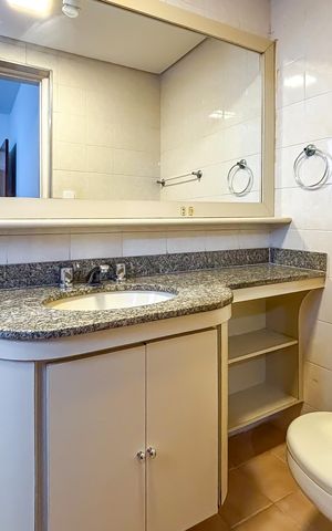 Apartamento à venda com 77m², 2 quartos e 1 vaga
