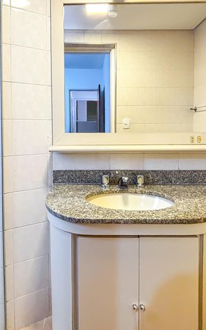 Apartamento à venda com 77m², 2 quartos e 1 vaga