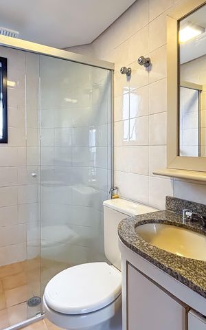 Apartamento à venda com 77m², 2 quartos e 1 vaga