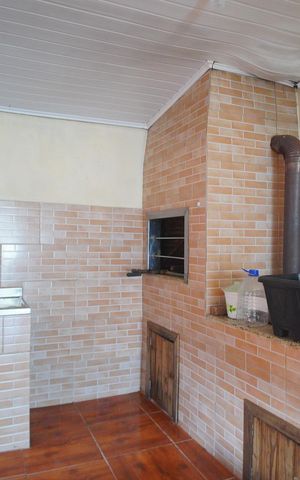 Casa para alugar com 120m², 2 quartos e 2 vagasChurrasqueira