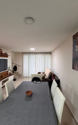 Casa de condomínio à venda com 149m², 2 quartos e 2 vagas Casa de condomínio à venda com 149m², 2 quartos e 2 vagasSala
