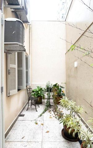 Apartamento para alugar com 75m², 2 quartos e sem vaga Apartamento para alugar com 75m², 2 quartos e sem vagaVaranda