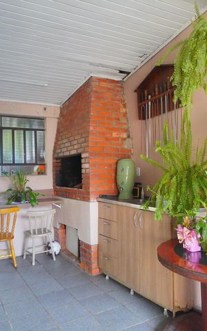 Casa à venda com 296m², 3 quartos e 3 vagasChurrasqueira