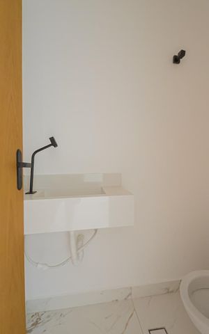 Casa para alugar com 184m², 3 quartos e 5 vagas Casa para alugar com 184m², 3 quartos e 5 vagasLavabo