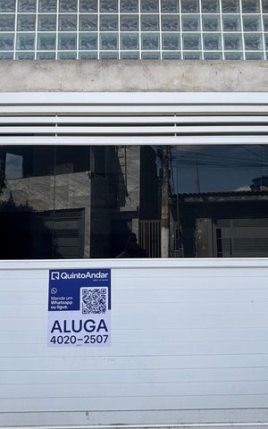 Casa para alugar com 120m², 3 quartos e sem vaga Casa para alugar com 120m², 3 quartos e sem vagaFachada
