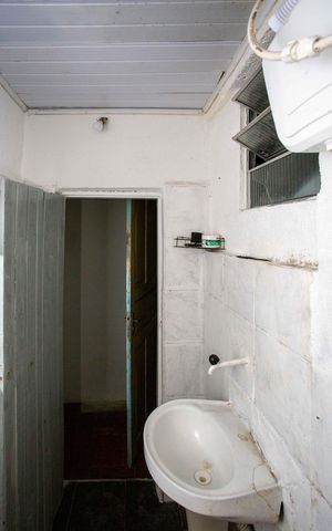 Casa para alugar com 111m², 2 quartos e 1 vagaBanheiro
