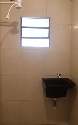 Casa para alugar com 60m², 1 quarto e sem vagaBanheiro 