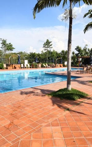Casa de condomínio à venda com 323m², 4 quartos e 4 vagasÁrea comum - Piscina