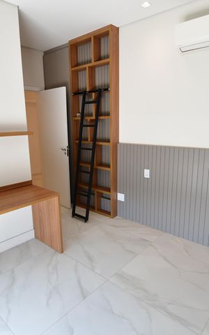 Casa de condomínio à venda com 323m², 4 quartos e 4 vagasQuarto 2