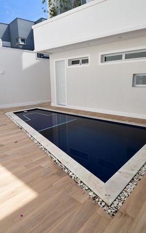 Casa de condomínio à venda com 323m², 4 quartos e 4 vagasPiscina