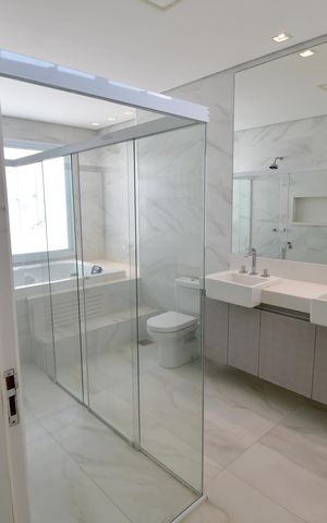 Casa de condomínio à venda com 323m², 4 quartos e 4 vagasBanheiro Suíte