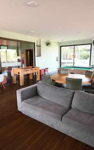 Casa de condomínio à venda com 323m², 4 quartos e 4 vagasSalão de jogos