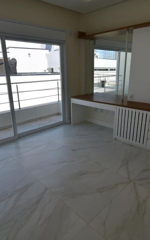 Casa de condomínio à venda com 323m², 4 quartos e 4 vagasQuarto 4 - Suíte