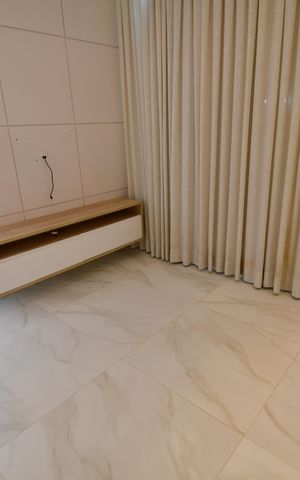 Casa de condomínio à venda com 323m², 4 quartos e 4 vagasSala de TV