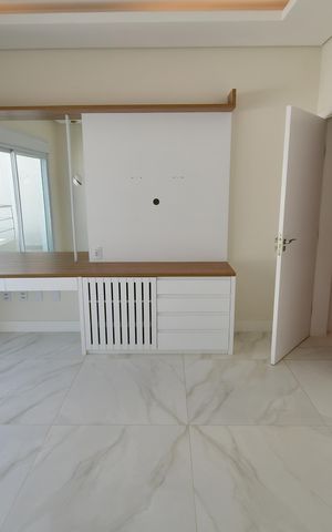Casa de condomínio à venda com 323m², 4 quartos e 4 vagasQuarto 4 - Suíte