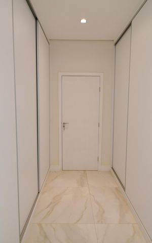 Casa de condomínio à venda com 323m², 4 quartos e 4 vagasQuarto 4 - Suíte