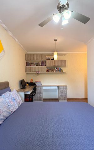 Casa à venda com 303m², 4 quartos e 6 vagasSuite