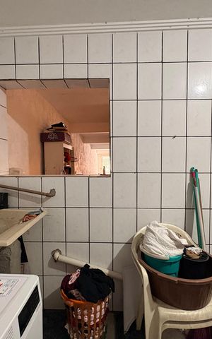 Casa à venda com 303m², 4 quartos e 6 vagasLavanderia