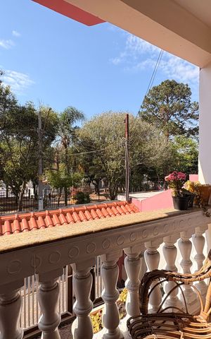 Casa à venda com 303m², 4 quartos e 6 vagasSacada