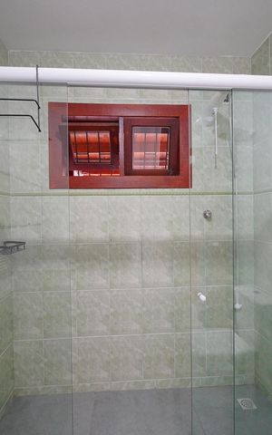 Casa para alugar com 105m², 3 quartos e 1 vagaBanheiro