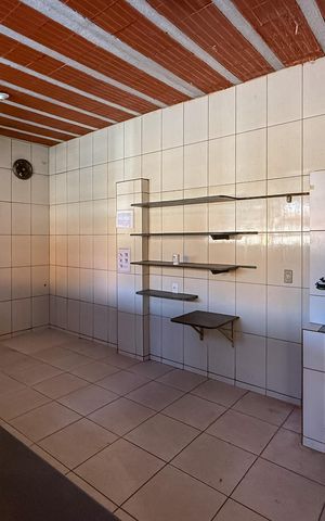 Casa à venda com 720m², 4 quartos e 1 vaga