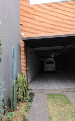 Casa para alugar com 193m², 3 quartos e 5 vagasgaragem