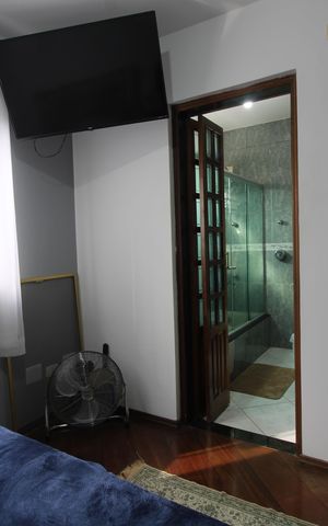 Casa para alugar com 193m², 3 quartos e 5 vagassuíte